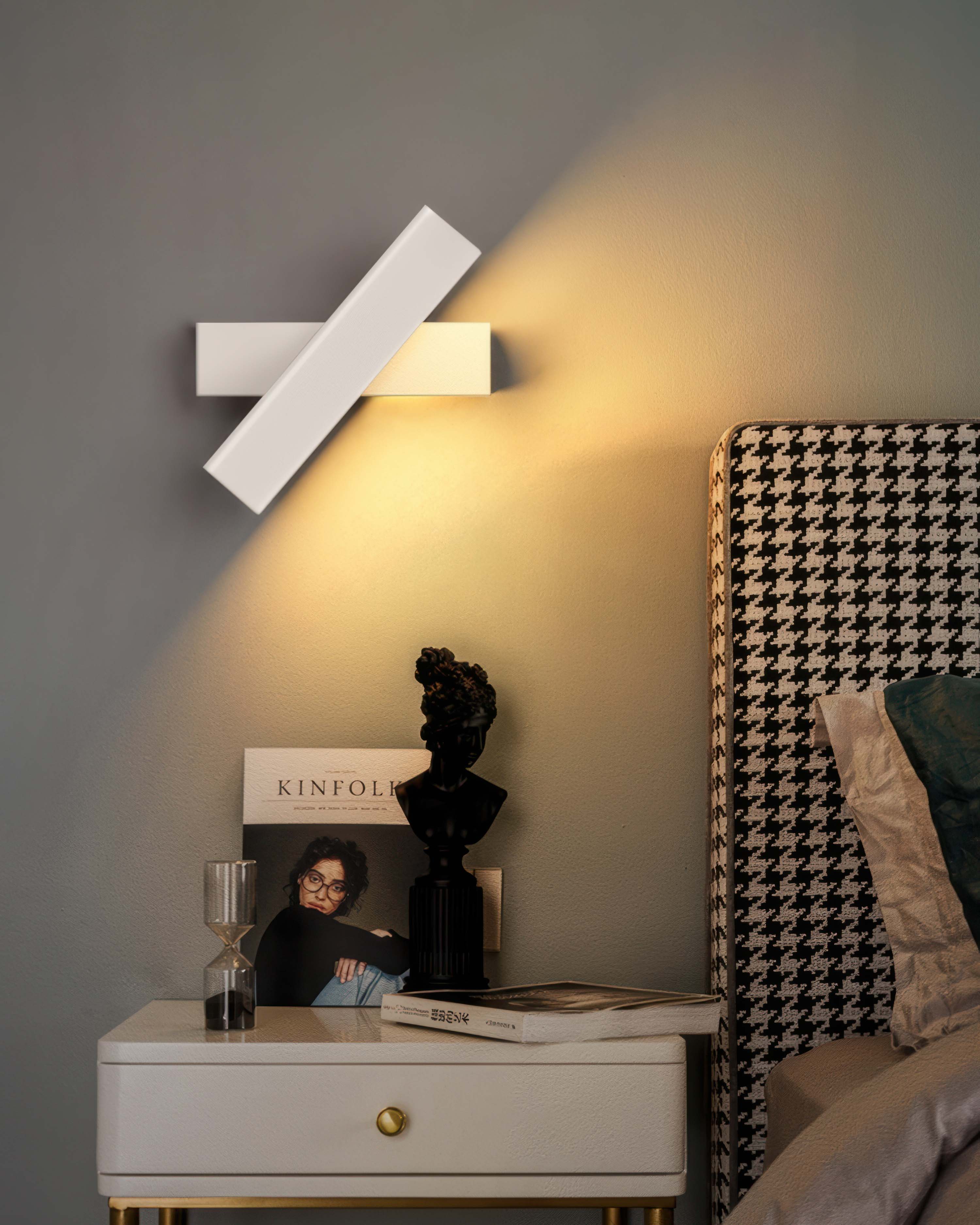 Rivara Nordic Wood Grain Wall Light With Adjustable Rotating Arm