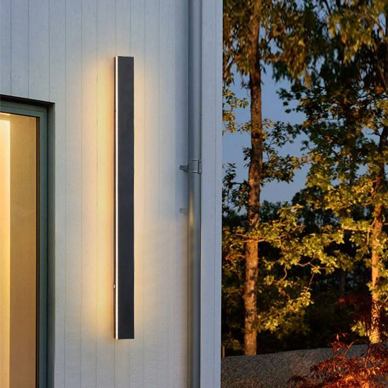 Dimmable IP65 LED Outdoor Wall Light in Minimalist Metal and Acrylic